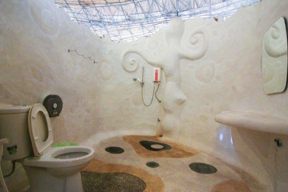 Hotel Naidee Sculptured Huts HHQ Esterno foto