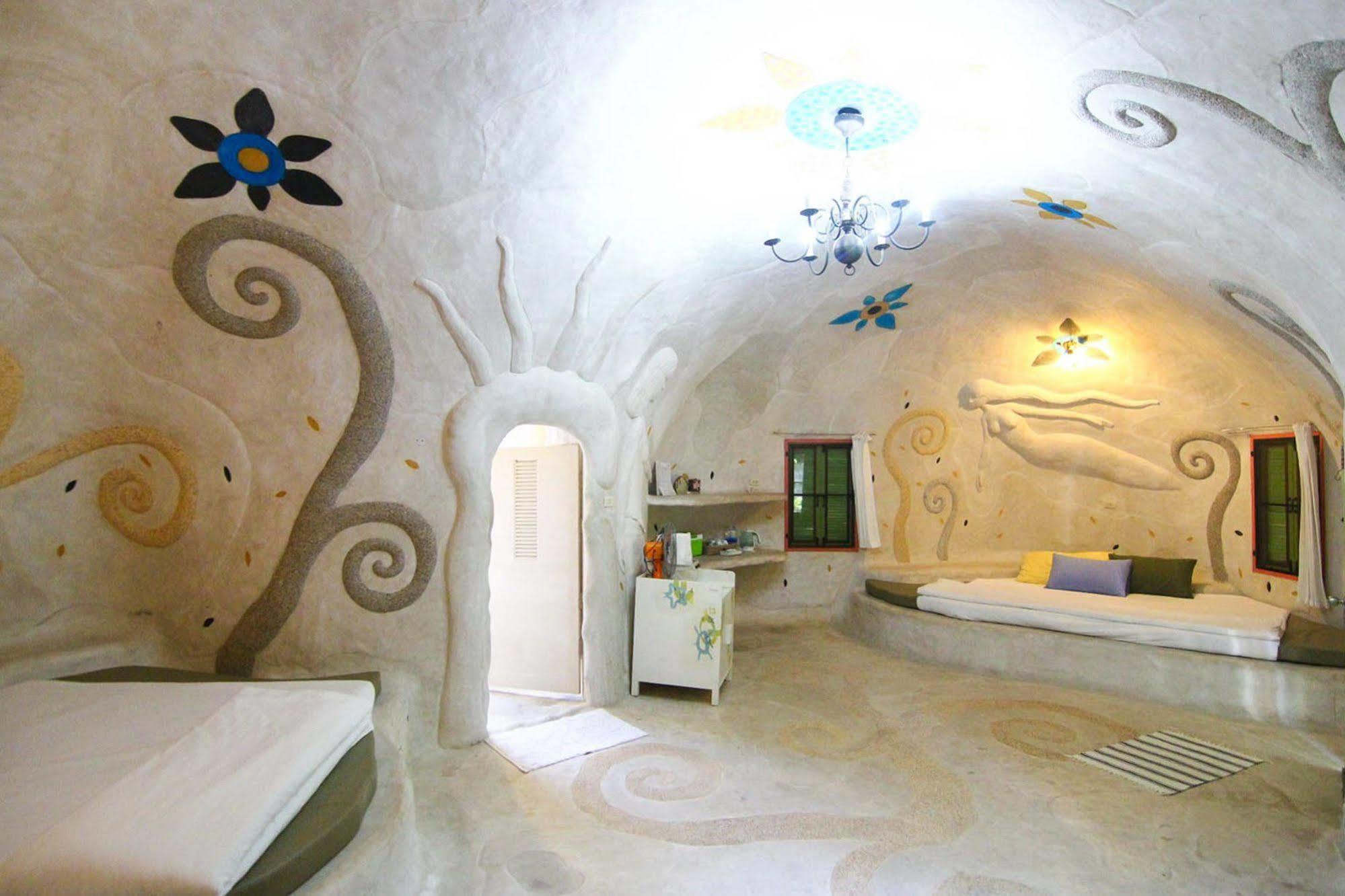 Hotel Naidee Sculptured Huts HHQ Esterno foto