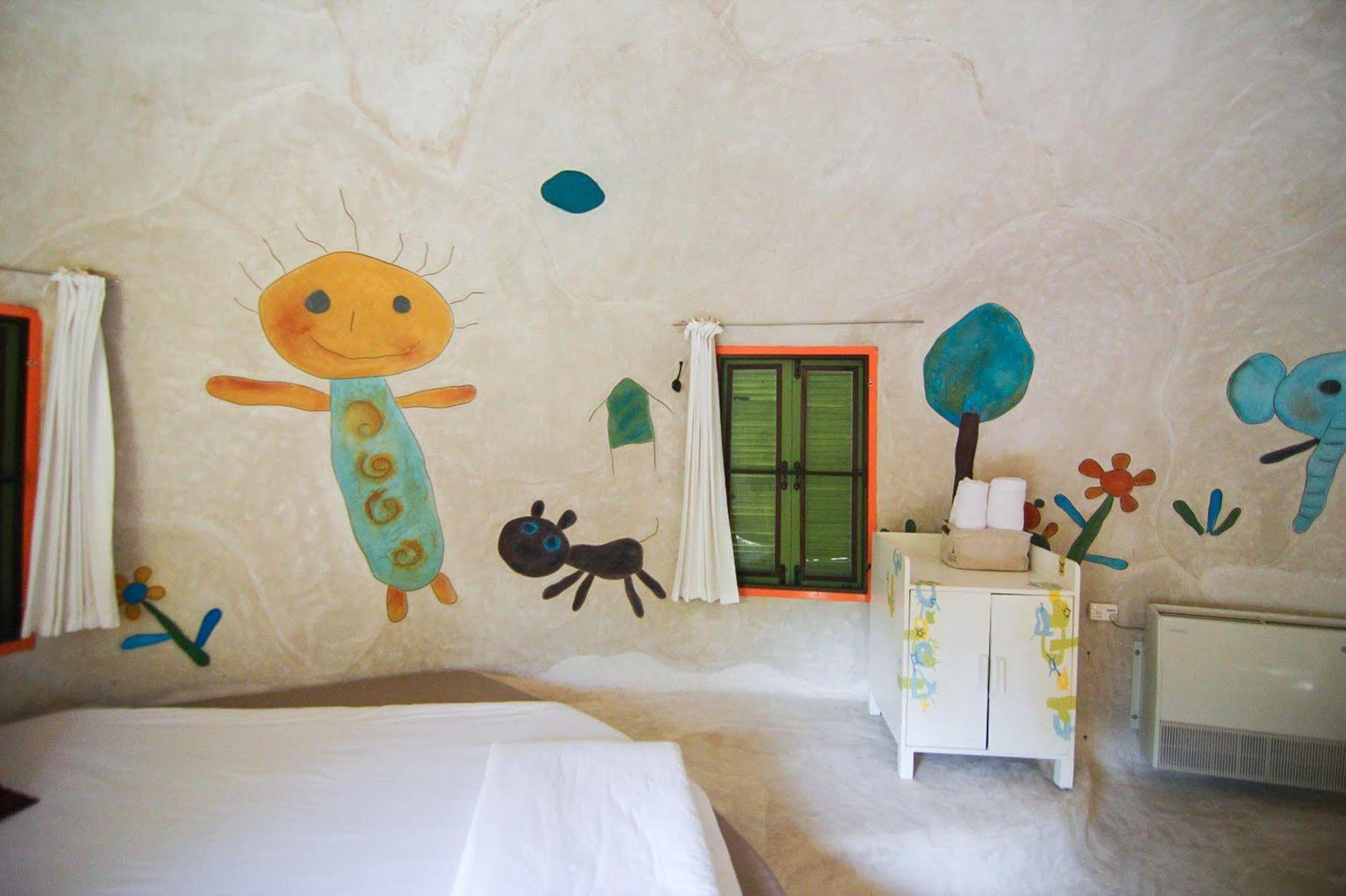 Hotel Naidee Sculptured Huts HHQ Esterno foto